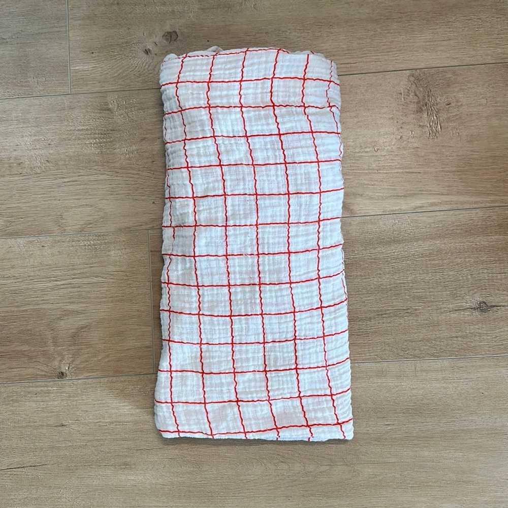 Muslin Grid Crib Sheet